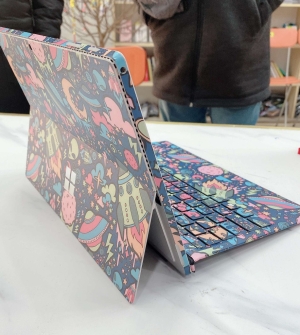 Mực in decal dán laptop